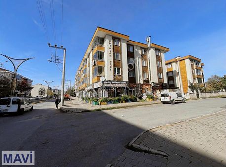 Remax Ömer Esen'den 3+1, 135 M² Ana Cadde Üzeri Satılık Daire