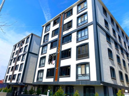 **eryıldız Gayrimenkul'den**atatürk Mah.kiralık Ful+ful Lüx 2+1 Y.giriş