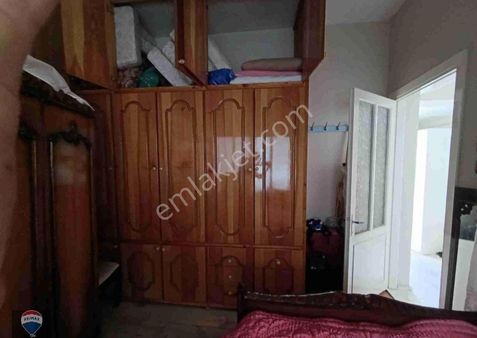 Germencik Ortaklar Mah. Çarşıda Satılık Ev Ve Dükkan