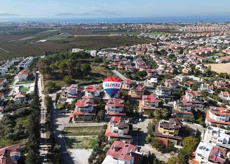 Satılık Kuşadası Soğucak Aytaç Sitesi 5 Oda 2 Salon Havuzlu İkiz Villa...