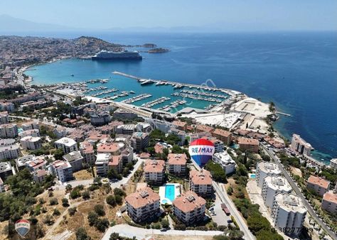 Kuşadası Marinada Elıte Sitede 4+1 Satılık Lux Daire