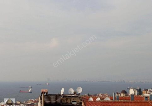 Halil Rıfat Paşa Cad Deniz Manzaralı Bakımlı 2+1 Daire