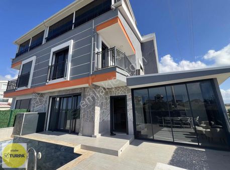 Didim Hısar Mah. Eşyalı Havuzlu Lüks 3+1 Deniz Manzaralı Villa