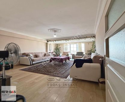 Bağlarçeşme Mahallesi'nde 110 M2 Satılık 2+1 Ara Kat