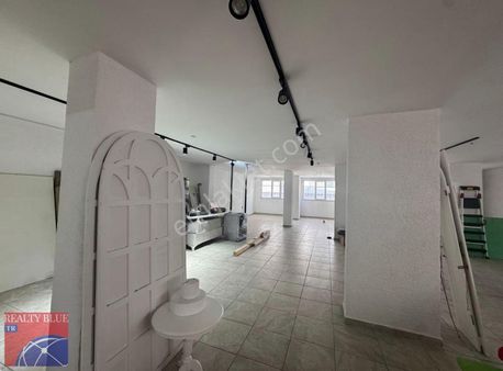 Sultanbeyli Hasanpaşada Üretime Uygun 220 M2 Kiralık İşyeri