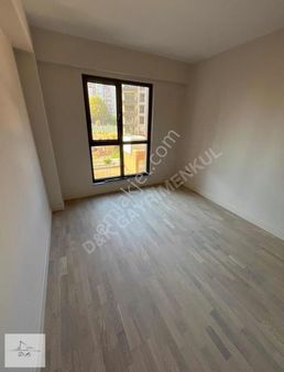 Sinpaş Koru Aura Da Geniş 2+1 Teraslı 83 M2