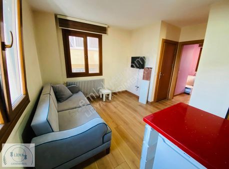 ( Lidya Gayrimenkul) Cadde Üzeri Kısmı Eşyalı Ara Kat 1+1