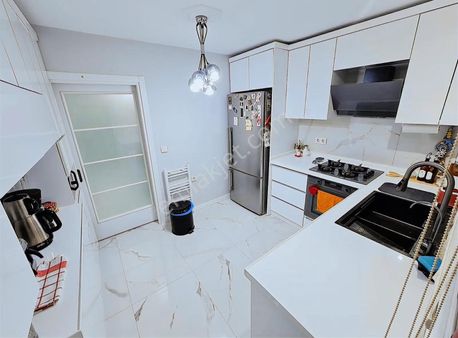 Bağlıca Yolu Mit-msb Karşısı Özel Yapılı İçi,bahçe Alanlı 2+1