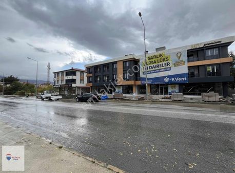 Remax Dem'den Çarşı Merkezde Satılık Ultra Lüks 1+1 Daire