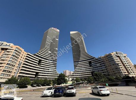 Sinpaş Altınoran'da Havuz Ve Meydan Manzaralı 3+1 Lüks Daire