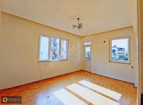 Gündoğdu Tramvay Durağı Dibinde Ara Kat 2+1 Kiralık