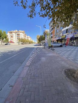 Keçeciler Mah Ali Ulvi Kurucu Cad Üzeri Arakat Geniş 3+1 Daire