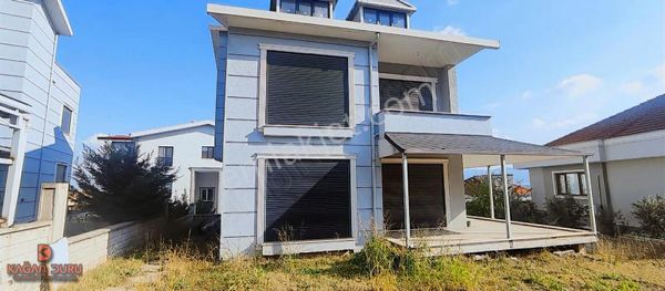 Bursa / Nilüfer / Özlüce / Satılık Müstakil Villa