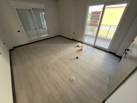 Acil Satılık 2+1 Sıfır Daire 90 M2 İskanlı