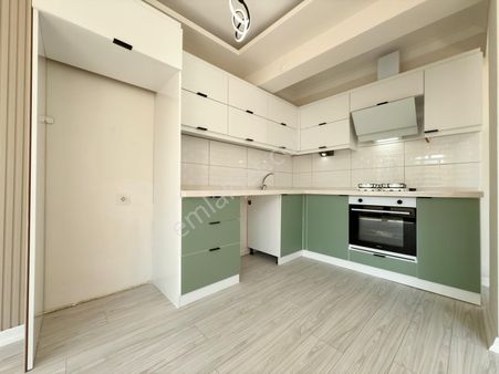 Yüksel'den Akçayın Merkezde Önü Açık Ve Ferah Denize 300m Satılık Lüks 2+1 Daire