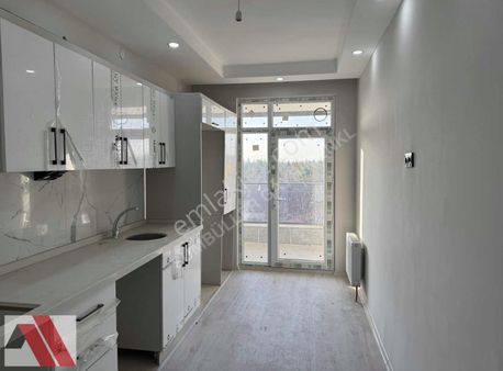 Sümbüller'den Eğitimciler Yakını Balkonlu Kullanışlı Fırsat 2+1