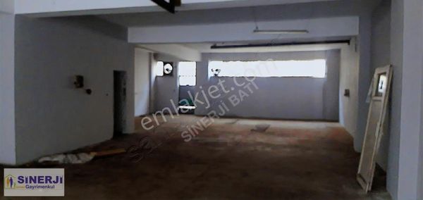 Gürsu Sanayi Sitesinde Satılık 3 Katlı, 450 Metre Kare Dükkan