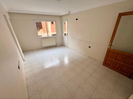 Sakarya Cadde Yakını Aydınlık 2+1 Kiralık Daire !