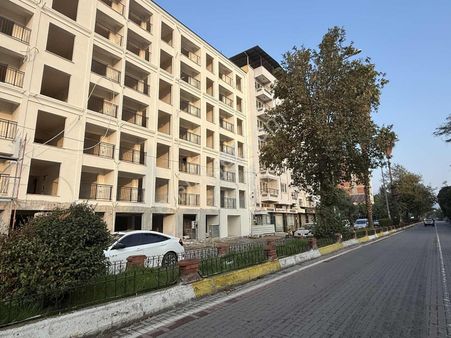 75bintl Kira Getirili Kurumsal Kiracıya Uygun 400m2 Cadde Üzeri