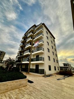 Altıntaş 40'lık Yola 2'nci Parsel Her Katta Sıfır Lux Daireler