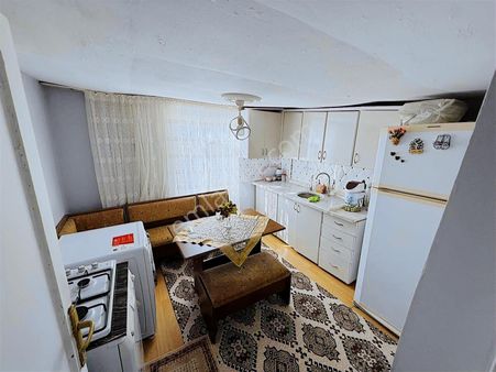 Yeni Çınardan Kıbrısköy'de Garajlı Geniş Bahçeli 2+1 Müstakil Ev