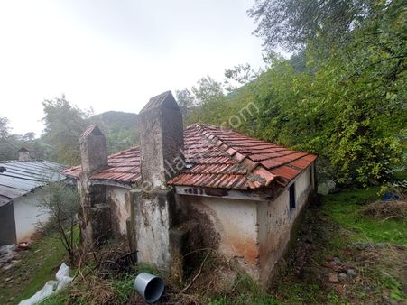 Muğla Fethiye İnlice’de Doğa İçinde Satılık Tapulu Köy Evi