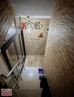 Aydoğdu Gayrimenkulden Kepirlide Eşyalı Tripleks Villa