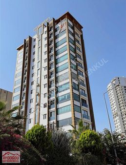 Aydoğdu Gayrimenkulden 50.yıl'da Satılık 4+1 Daire