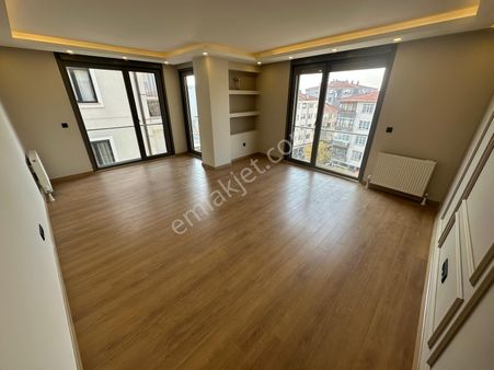 Yatırım'dan Çınar'da Bağdat Caddesinde 4.kat 2yıllık 3+1 Dubleks