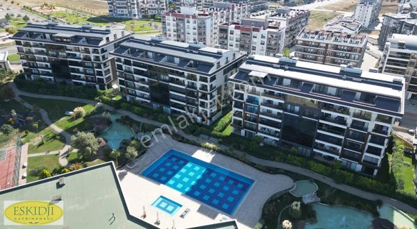 Çanakkale Kepez Park O'lıve Sitesi Satılık Arakat 2+1 Daire.
