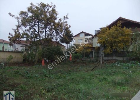 Başiskele Serdar Mahallesinde Satılık Konut İmarlı Arsa.