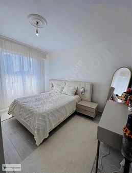 Ümraniye Elmalıkent 'te Otoparklı E. Banyolu 2+1 Satılık Daire