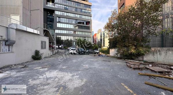 Merkezi Konumda 2 Emsal Ticari Ve Konut İmarlı Fırsatarsa