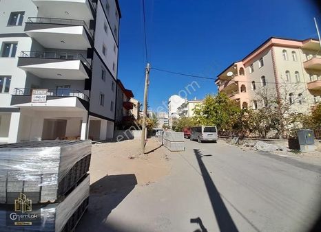 Efendibey Mah. 4 Nolu Sağlık Ocağı Civarı Sıfır 1. Kat 2+1 Daire