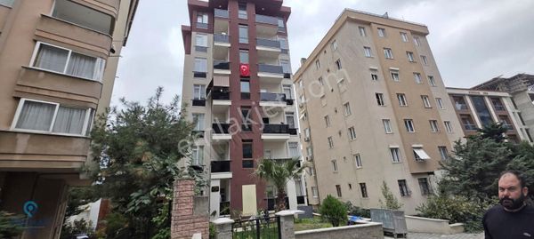 Kartal Petroliş Mahallesi'nde Deniz Manzaralı Lüks Daire