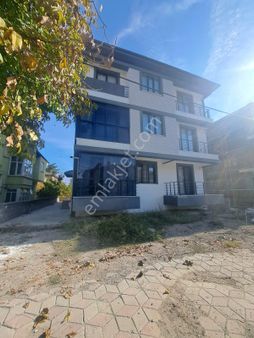 Remax Dem'den Atatürk Mah. Yerden Isıtmalı 1+1 Kiralık Daire