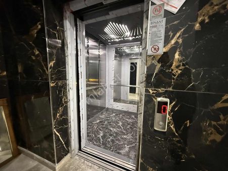 Net'den Bağlarbaşı Mah.asansörlü Lüx 2+1 Ara Kat Daire