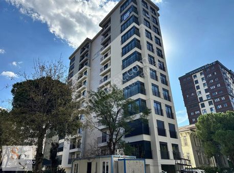 Kazasker'de 3+1 Net 106 M2 Ebv Banyolu Balkonlu Sıfır Boş