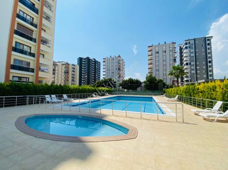 Ethereal'den Mezitli Kültür Merkezi Civarı Havuzlu B.mutfaklı3+1