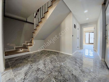 Net'den Fevziçakmak Mh Deniz Manzaralı Asansörlü Lüx 3+1 Dublex