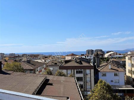 Net'den Bayramoğlu Mah.de Deniz Manzaralı 200 M2 Lüxs 4+1 Daire
