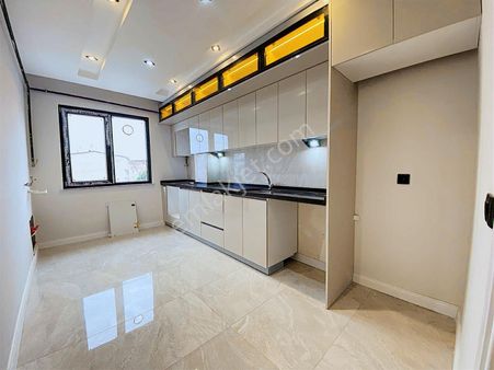 Net'den Bağlarbaşında Darıca Merkezde Deniz Manzaralı 4+1 Dublex