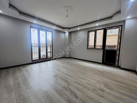 Net'den Bayramoğlunda Kiralık 2+1 Yüksek Giriş