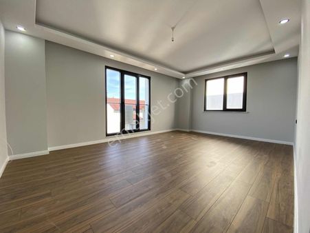 Net'den Kazım Karabekir Mh De Asansörlü 95 M2 Lüx 2+1 Arakat