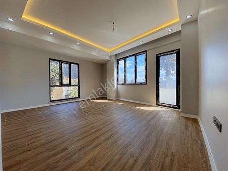 Net'den Darıca Sahilde K.otoparklı 2+1 Modern Arakat Daire