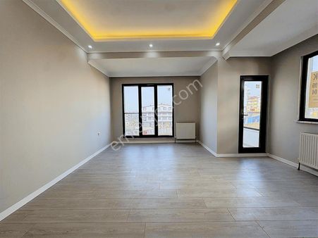 Net Den Tuzla Cad Yakını Sıfır 3+1 175m Butik Siteiçi Dubleks