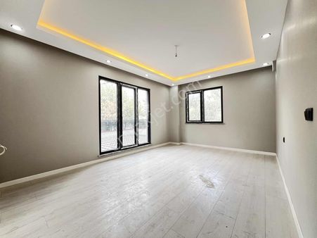 Net'den Satılık Geniş 2+1 Bahçe Katı