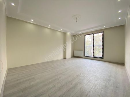 Net'den Sırasöğütlerde Satılık 2+1 Arakat Daire