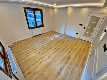 Yatırım'dan İdealtepe Sahilde Özel Dekore*ayrı Mutfak*balkolu1+1