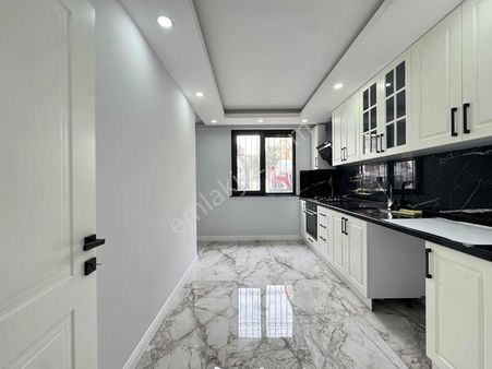 Net'den İstasyon Yakını Lüks Asansörlü"3+1 Dubleks